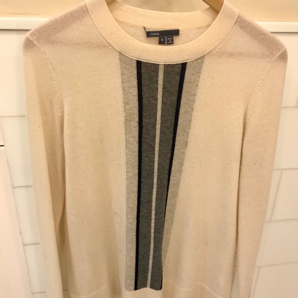Vince sweater size small